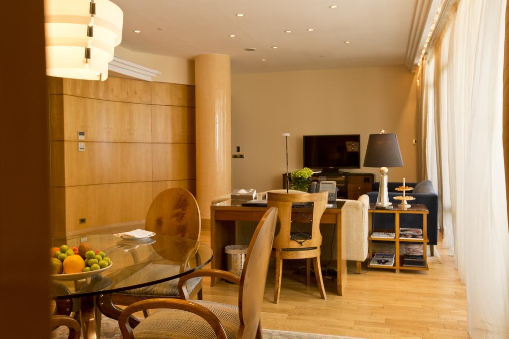 Apartment Phoenicia *