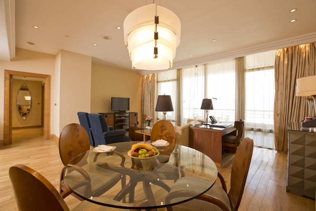 Apartment Phoenicia