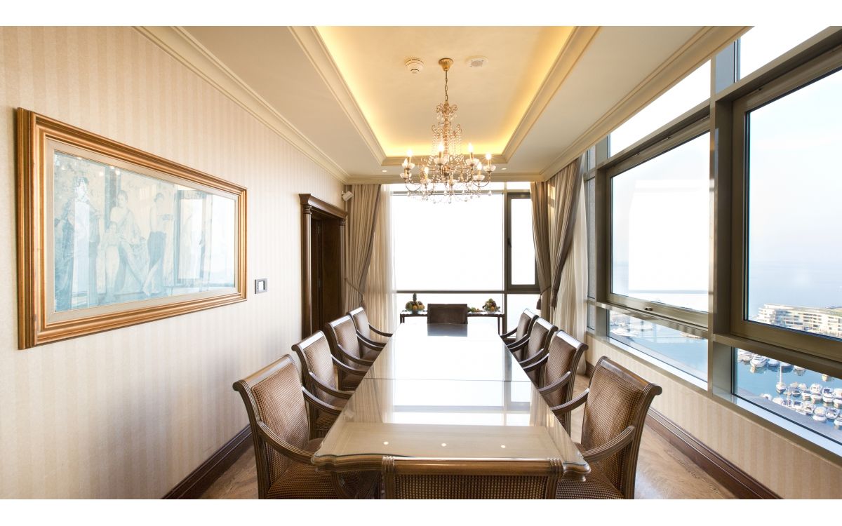 Phoenicia Apartment