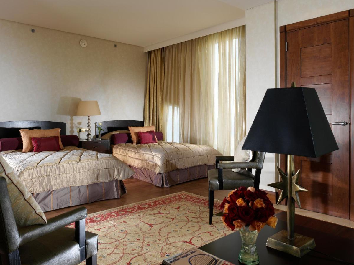 Apartment Phoenicia